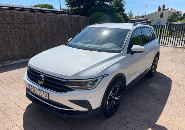 Volkswagen Tiguan cena 125999 przebieg: 19000, rok produkcji 2021 z Konin małe 137